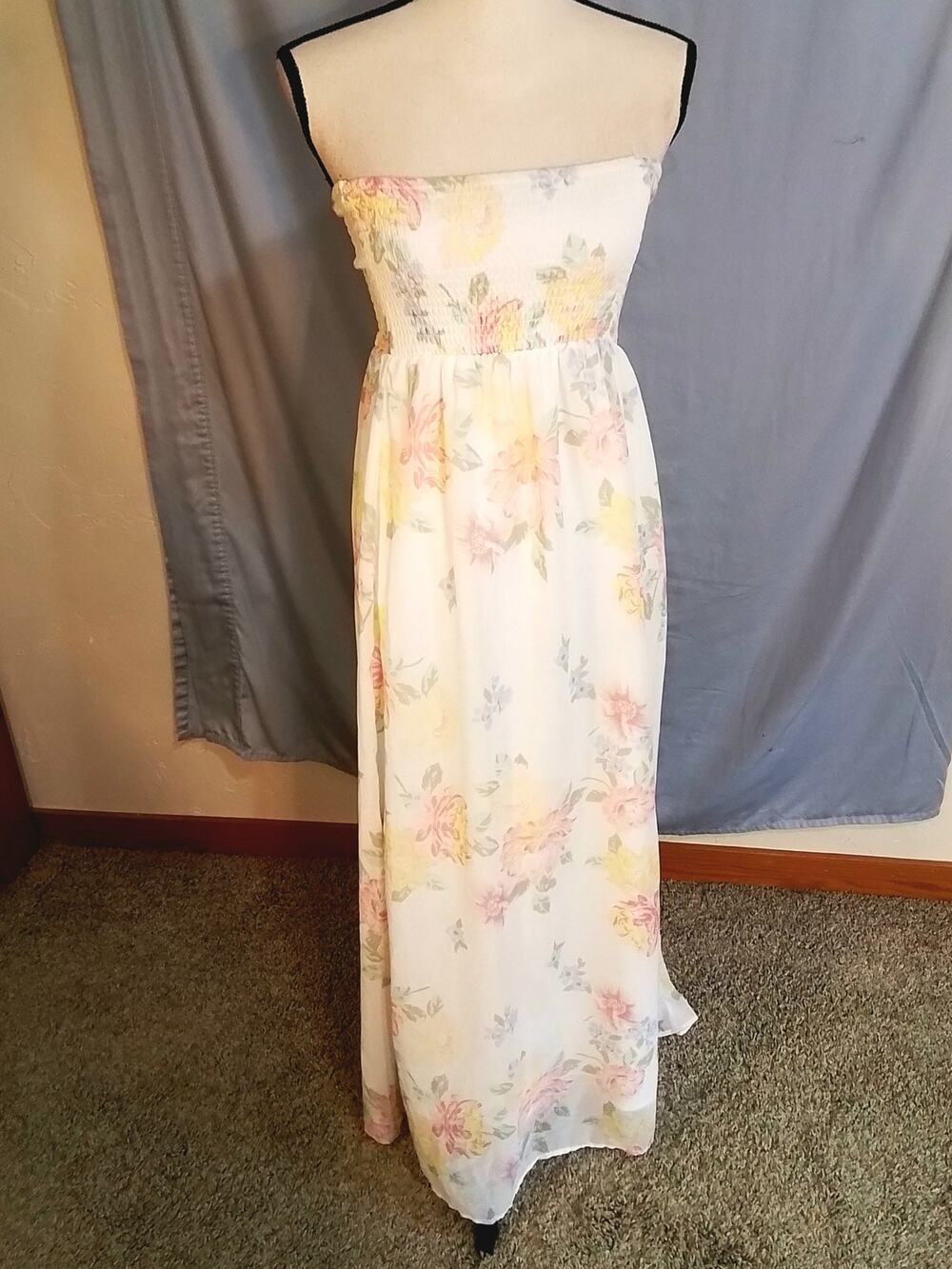Old Navy pastel strapless floral dress